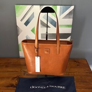 NWT Dooney & Bourke Florentine Small Charleston Shopper in Natural